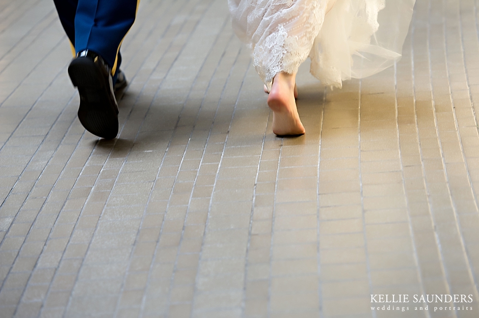 Detroit renaissance center wedding photos